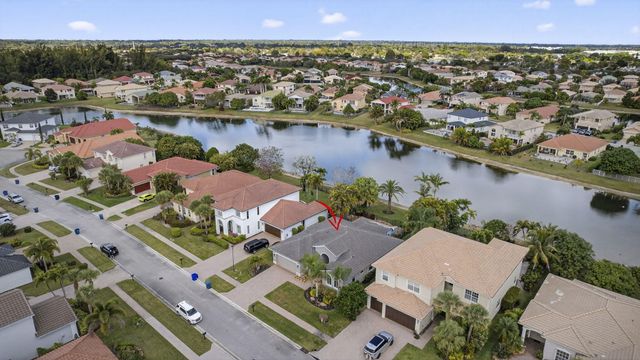 109 Isola Circle, Royal Palm Beach, FL 33411