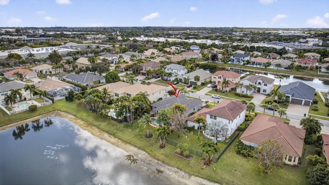 109 Isola Circle, Royal Palm Beach, FL 33411
