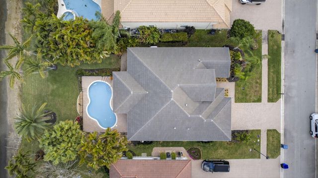 109 Isola Circle, Royal Palm Beach, FL 33411