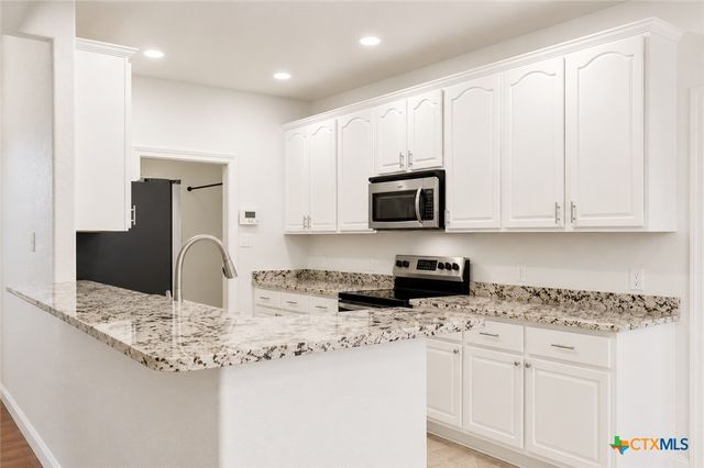 220 Ulupau Circle, Bastrop, TX 78602