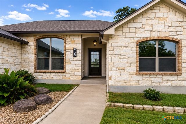 220 Ulupau Circle, Bastrop, TX 78602