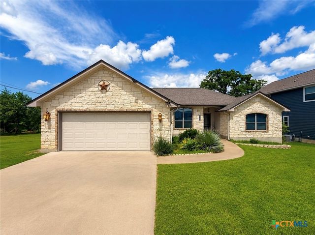 220 Ulupau Circle, Bastrop, TX 78602