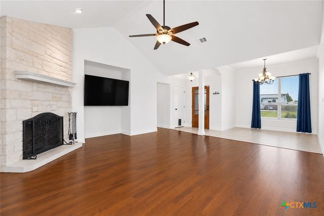 220 Ulupau Circle, Bastrop, TX 78602