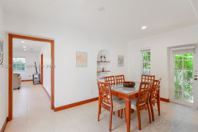 3031 SW 2nd Ave ., Miami, FL 33129