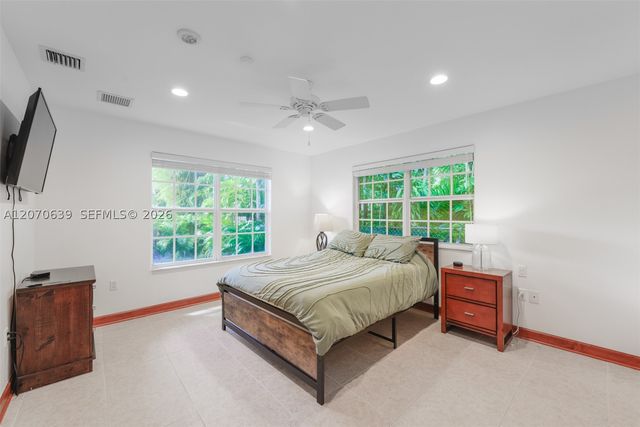 3031 SW 2nd Ave ., Miami, FL 33129