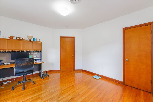 3031 SW 2nd Ave ., Miami, FL 33129