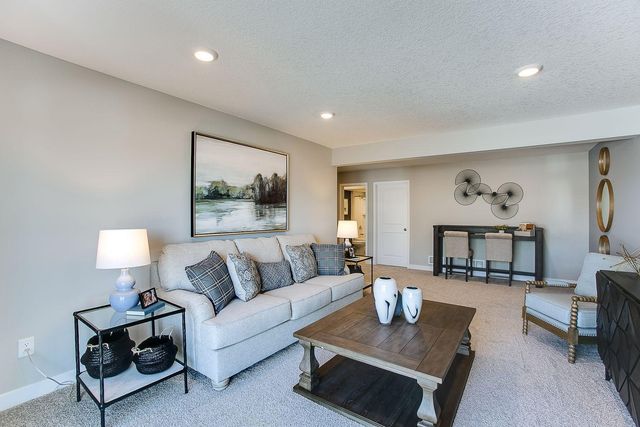 8006 Marquette Avenue NE, Otsego, MN 55330