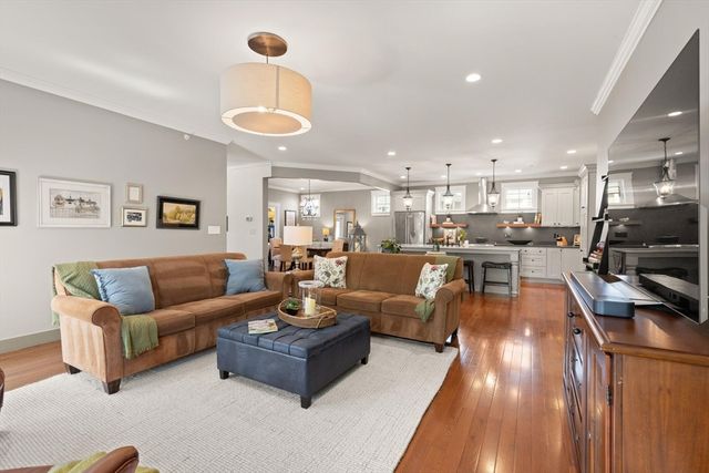 14 Parkview Rd 14, Franklin, MA 02038