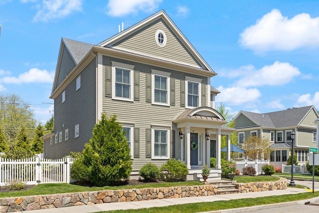 14 Parkview Rd 14, Franklin, MA 02038