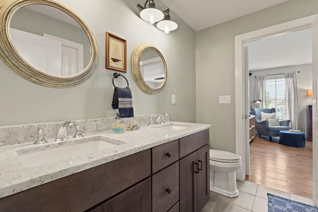 14 Parkview Rd 14, Franklin, MA 02038