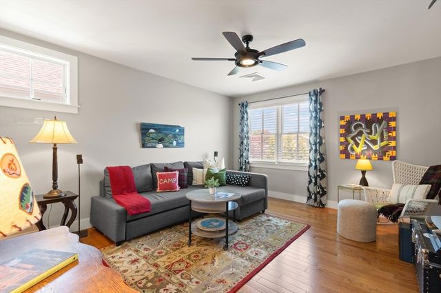 14 Parkview Rd 14, Franklin, MA 02038