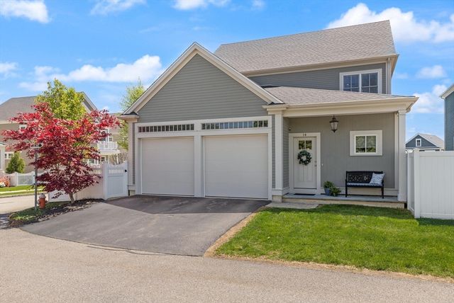 14 Parkview Rd 14, Franklin, MA 02038
