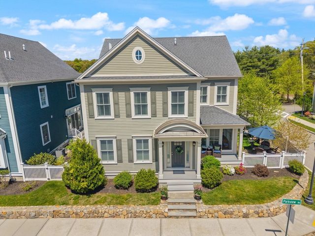 14 Parkview Rd 14, Franklin, MA 02038