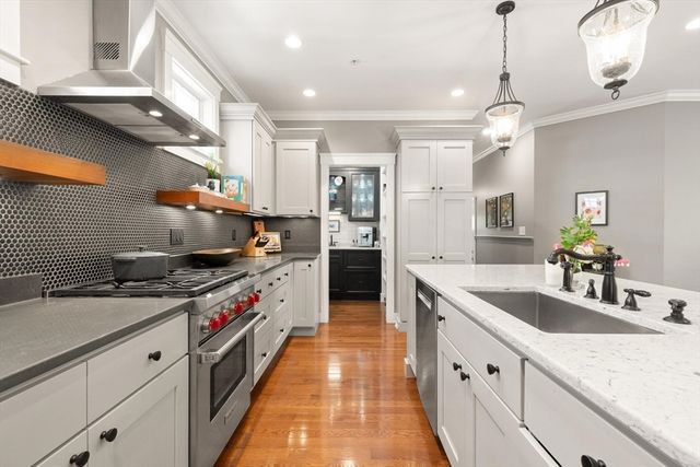 14 Parkview Rd 14, Franklin, MA 02038