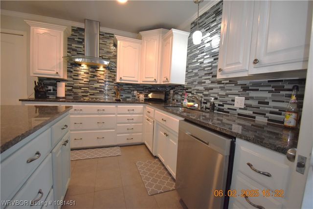 412 Ridge Drive, Sallisaw, OK 74955