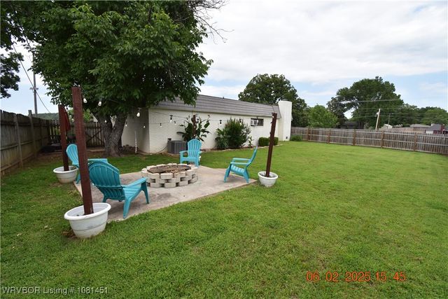 412 Ridge Drive, Sallisaw, OK 74955