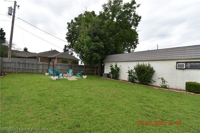 412 Ridge Drive, Sallisaw, OK 74955