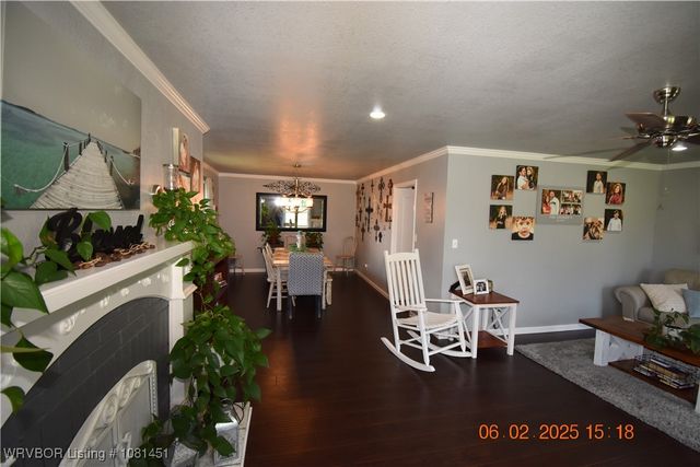 412 Ridge Drive, Sallisaw, OK 74955