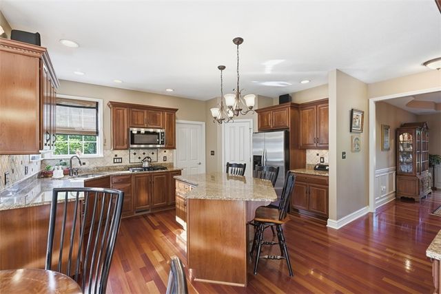 1801 Constitution Blvd, Adams Twp, PA 16059