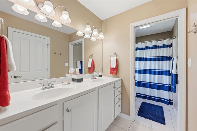 1801 Constitution Blvd, Adams Twp, PA 16059