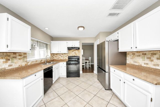 9611 Cleveland Bay Court, Houston, TX 77065