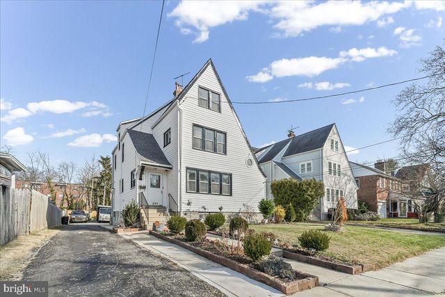 331 CLEARBROOK AVE, Lansdowne, PA 19050