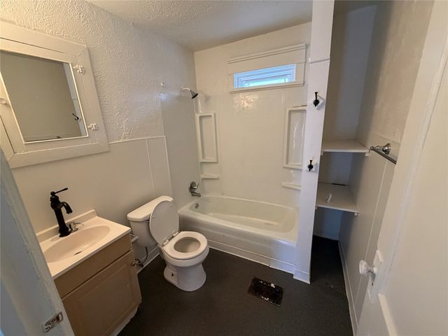 521 RASPBERRY Street, Erie, PA 16507