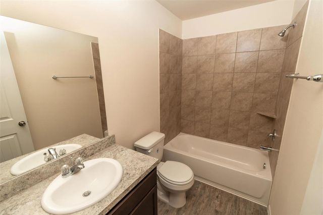 13010 Ristina Circle, Houston, TX 77048