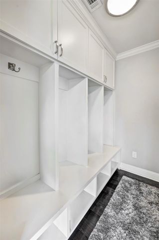 3709 Ella Boulevard, Houston, TX 77018