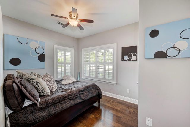 3709 Ella Boulevard, Houston, TX 77018