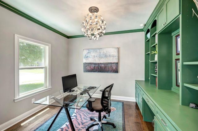 3709 Ella Boulevard, Houston, TX 77018