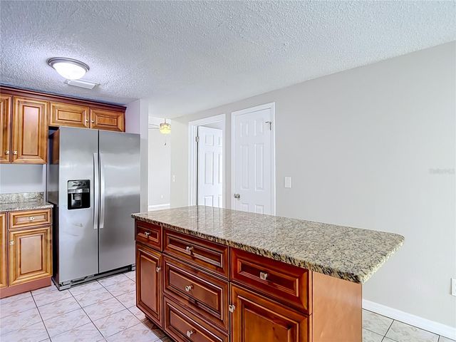 6701 VILLAGE GROVE COURT, Tampa, FL 33615