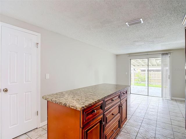 6701 VILLAGE GROVE COURT, Tampa, FL 33615