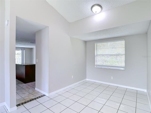 6701 VILLAGE GROVE COURT, Tampa, FL 33615