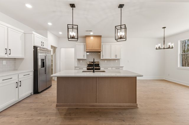 1019 Walnut Grove Road, Dickson, TN 37055