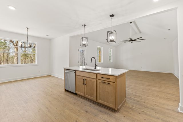 1019 Walnut Grove Road, Dickson, TN 37055