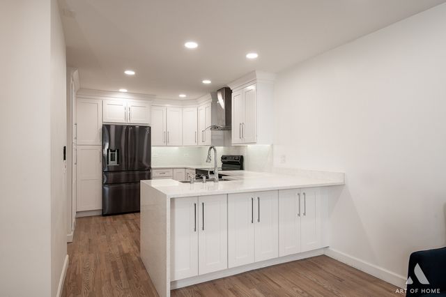 2 Stuart On Oxford Street, Rolling Meadows, IL 60008