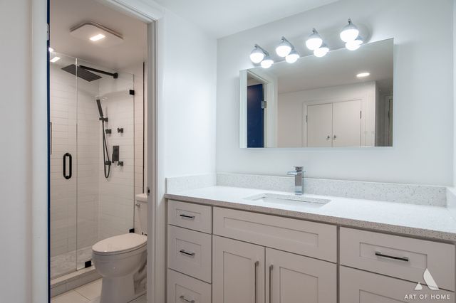 2 Stuart On Oxford Street, Rolling Meadows, IL 60008