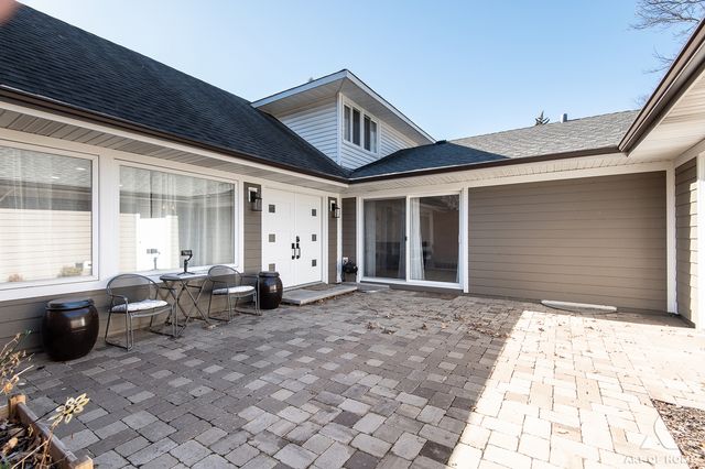 2 Stuart On Oxford Street, Rolling Meadows, IL 60008