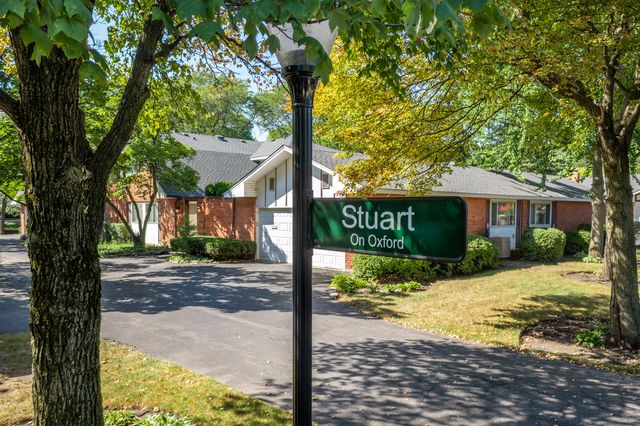 2 Stuart On Oxford Street, Rolling Meadows, IL 60008