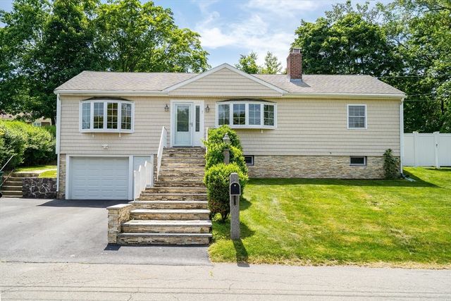 7 Liana, Woburn, MA 01801