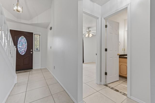 4571 Top Flight Drive, Crestview, FL 32539