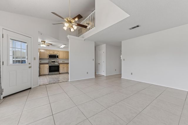 4571 Top Flight Drive, Crestview, FL 32539