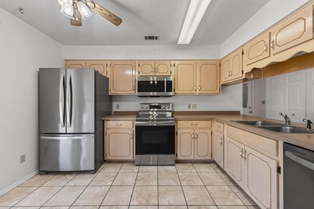 4571 Top Flight Drive, Crestview, FL 32539