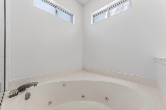 4571 Top Flight Drive, Crestview, FL 32539