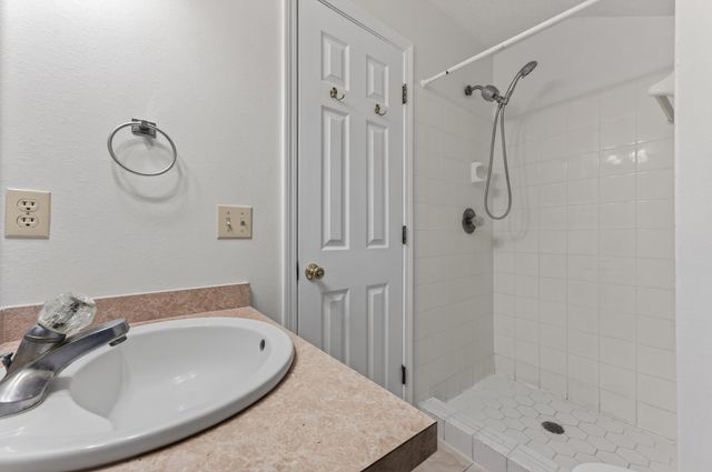 4571 Top Flight Drive, Crestview, FL 32539