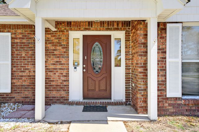 4571 Top Flight Drive, Crestview, FL 32539