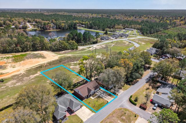 4571 Top Flight Drive, Crestview, FL 32539