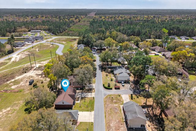 4571 Top Flight Drive, Crestview, FL 32539