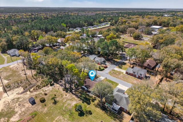 4571 Top Flight Drive, Crestview, FL 32539